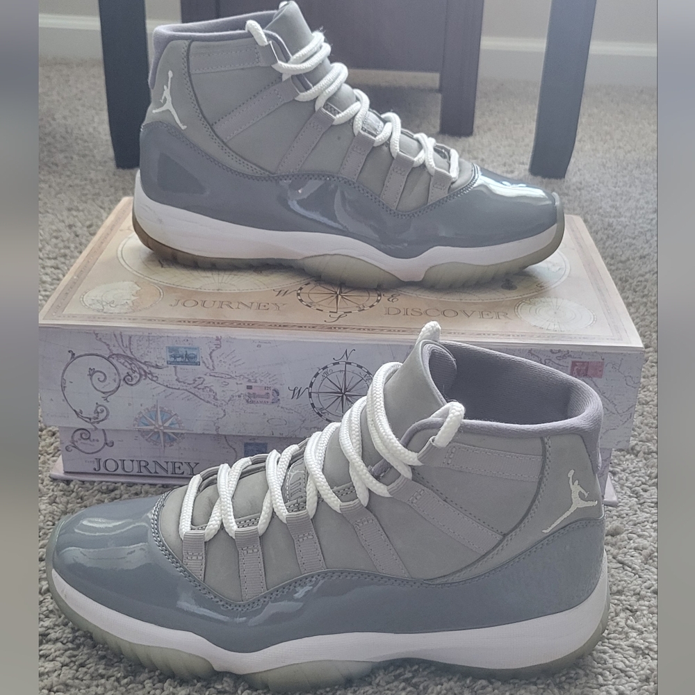 Jordan 11 Retro 'Cool Gray'